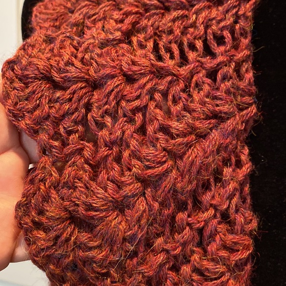 Crochet vest, 100% Alpacha, 100% hand made NWOT- in Dusty Rose color palette - Picture 4 of 14